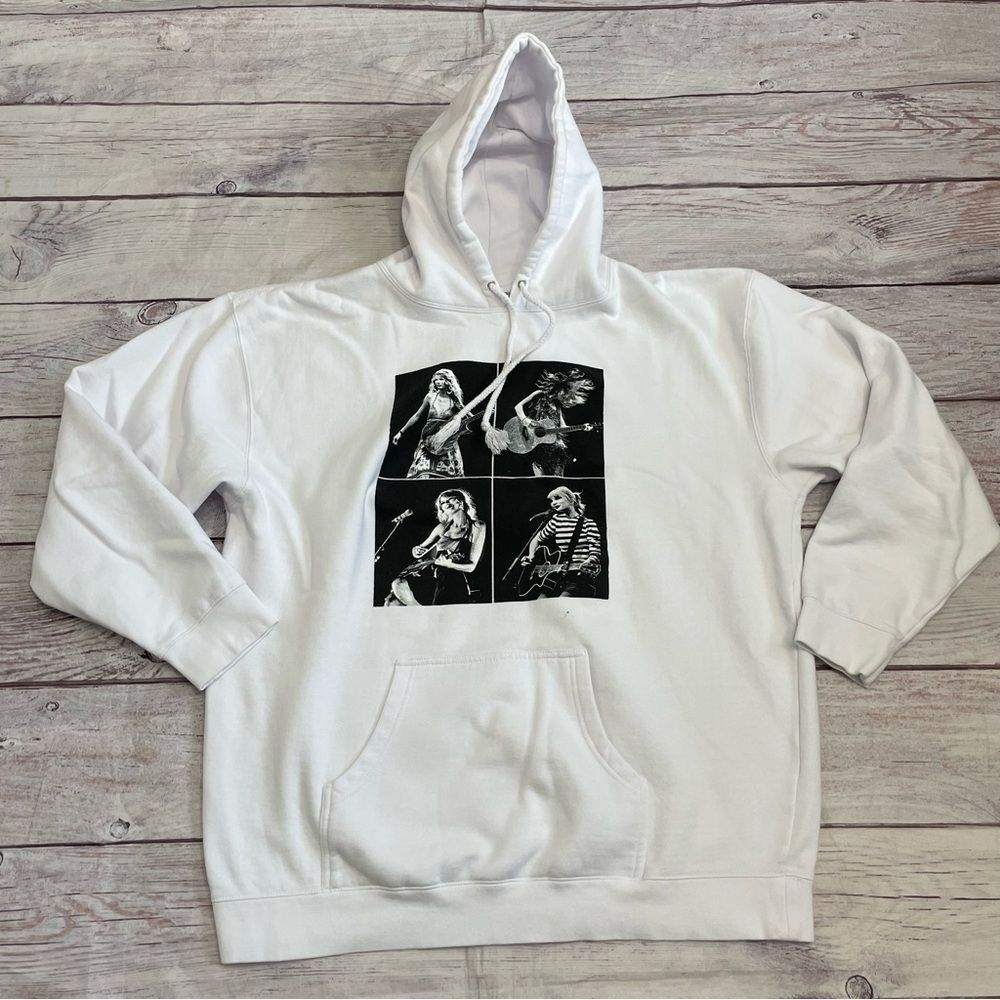Taylor Swift Eras Tour 2023 Official Merch Black & White Sweatshirt Size 3XL